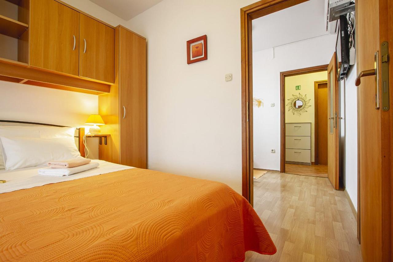 Apartmani Justic ニヴィーチェ エクステリア 写真