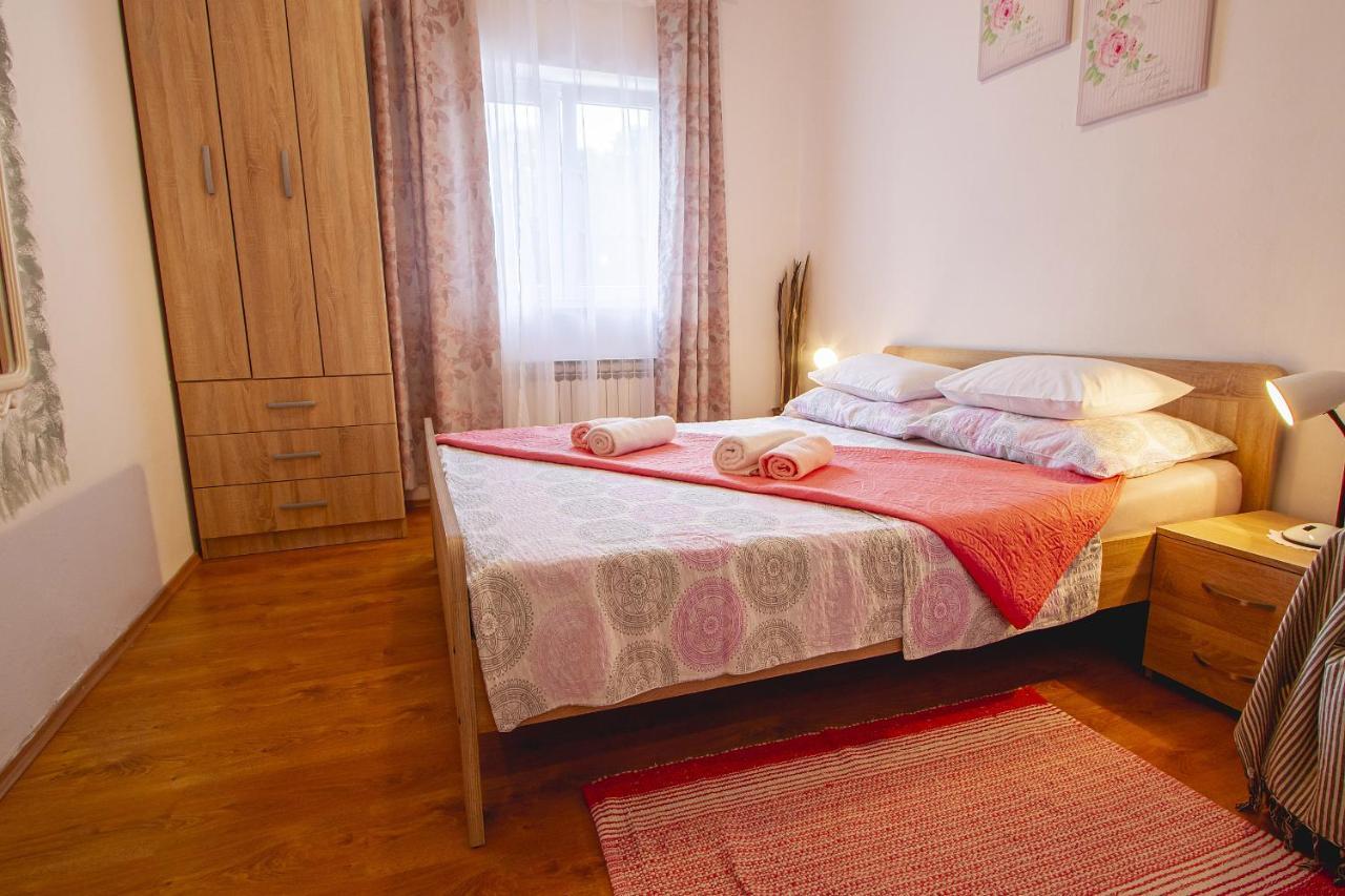 Apartmani Justic ニヴィーチェ エクステリア 写真
