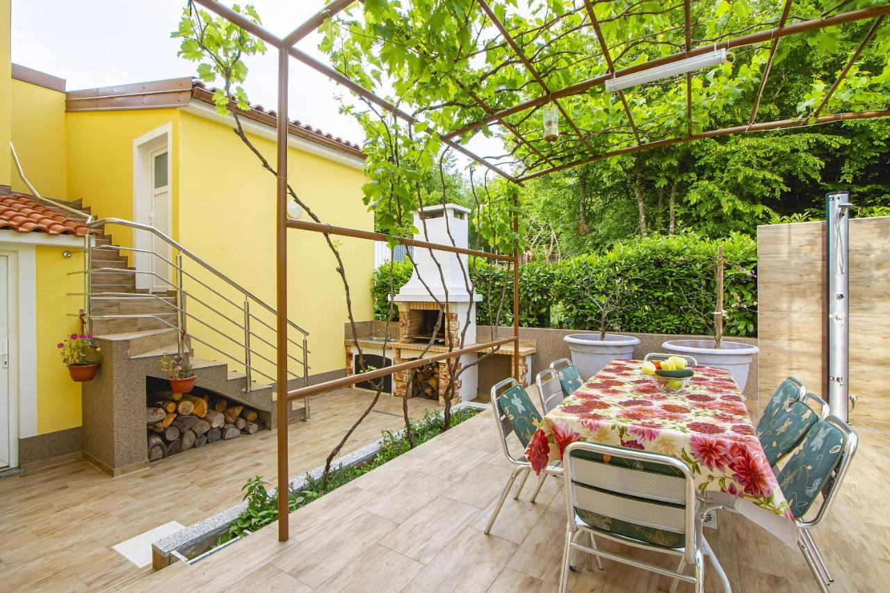 Apartmani Justic ニヴィーチェ エクステリア 写真